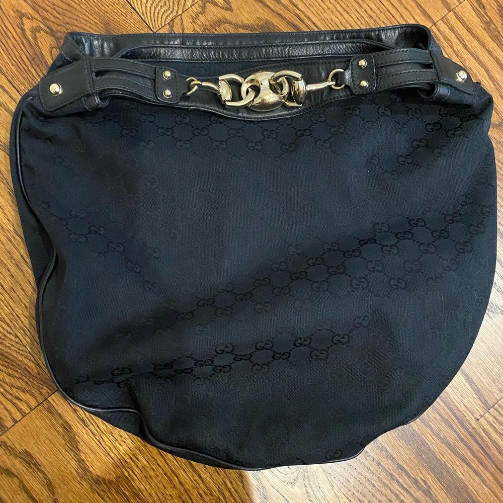 100% Authentic Gucci hobo style bag